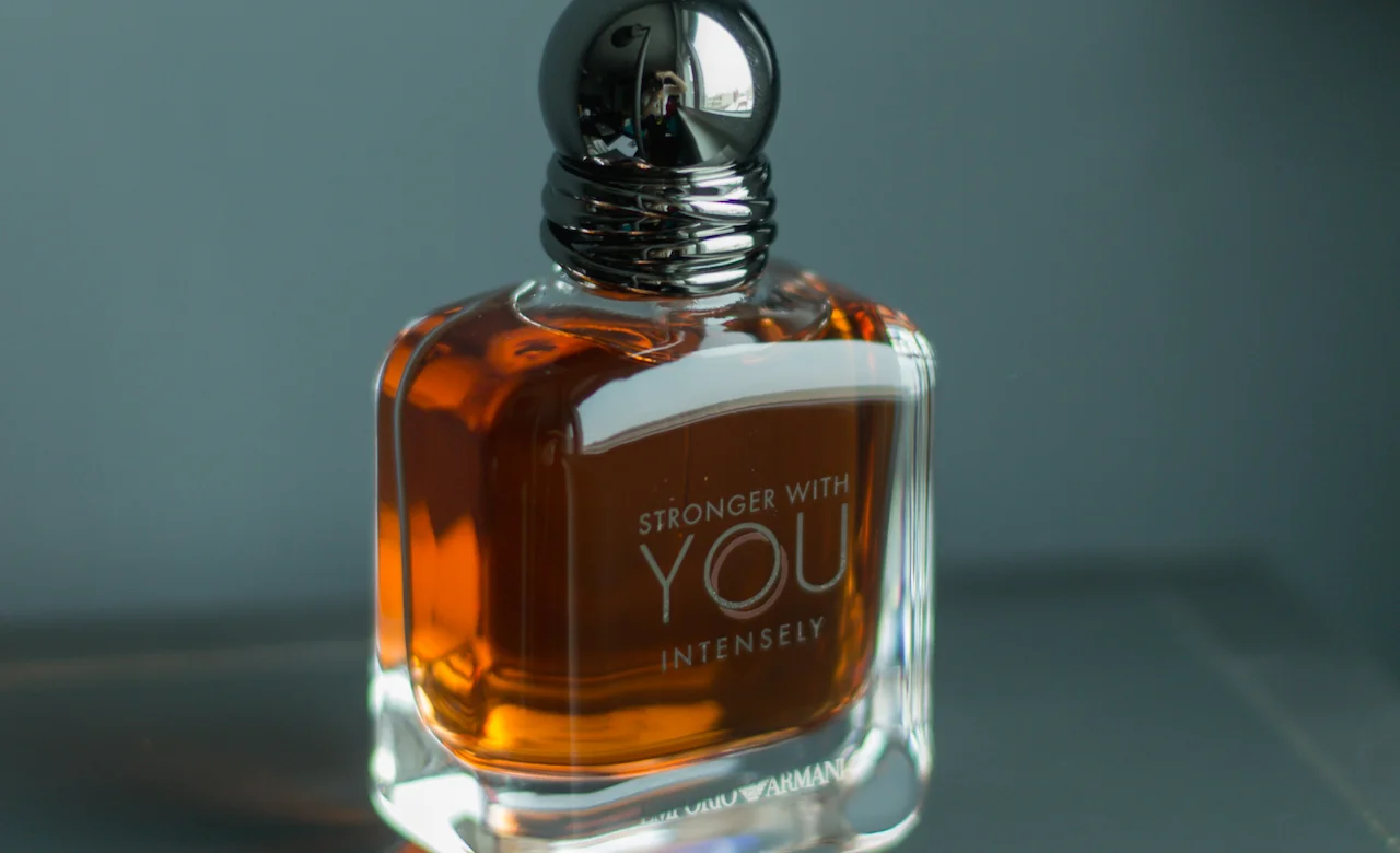 Best Sweet Colognes for Men, Men's Sweet Scents & Masculine Perfumes